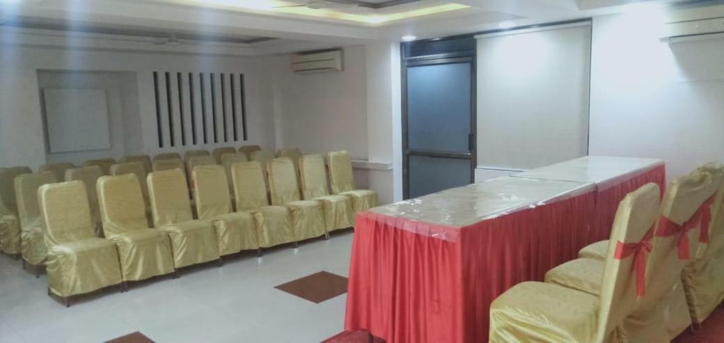 Corporate Inn Raja Park Jaipur Eksteriør bilde
